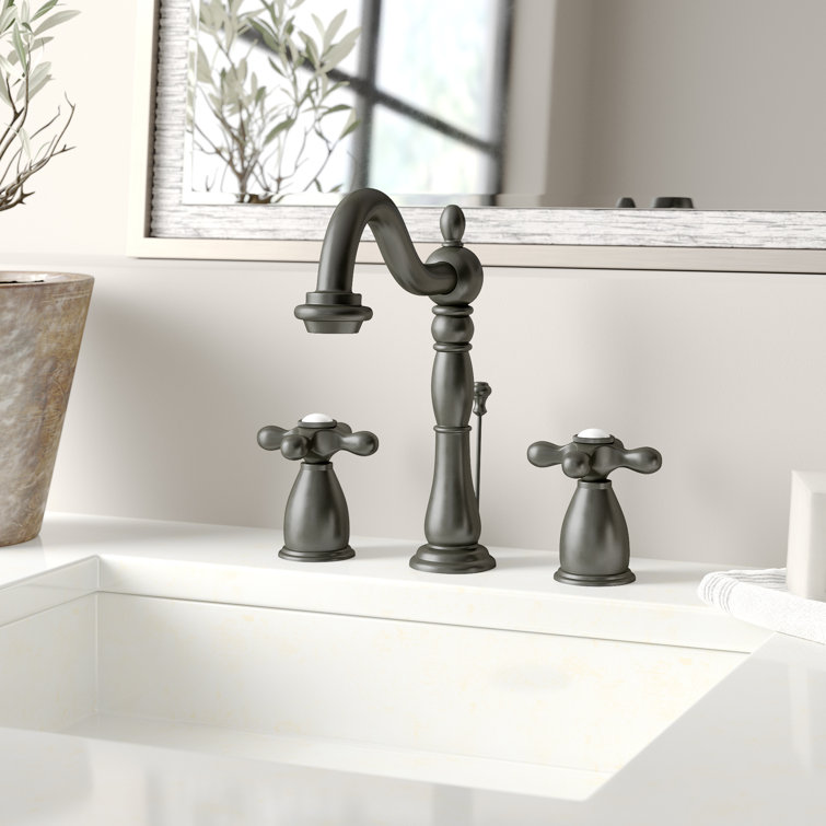 Kingston Brass Heritage Widespread Bathroom Faucet with Drain Assembly